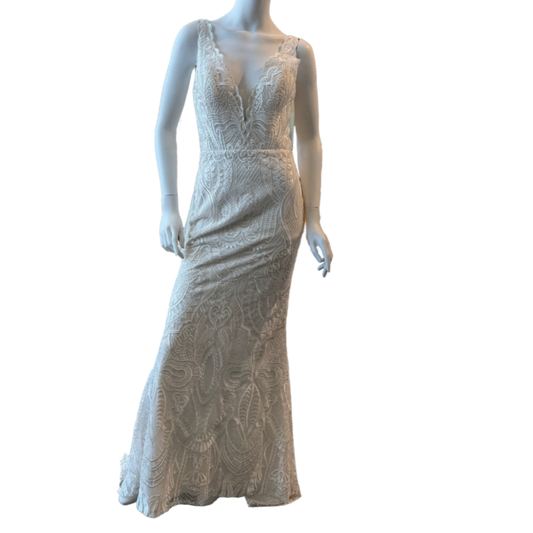 White Brocade Lace w/Sequins Fitted Gown